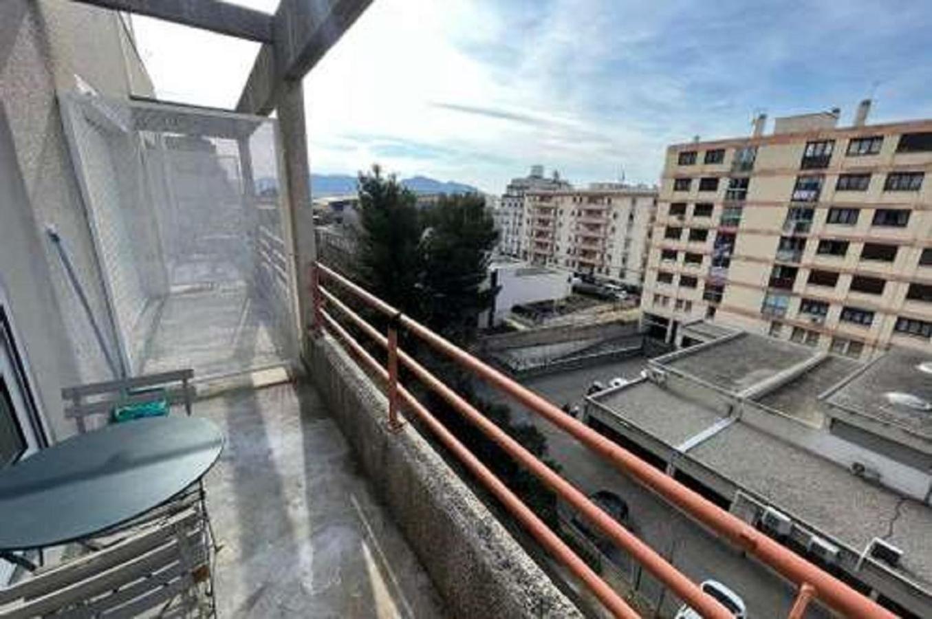 Ferienwohnung Beau Studio , Ensoleille, Wifi, Etage 5 Ascenceur Marseilles Exterior foto